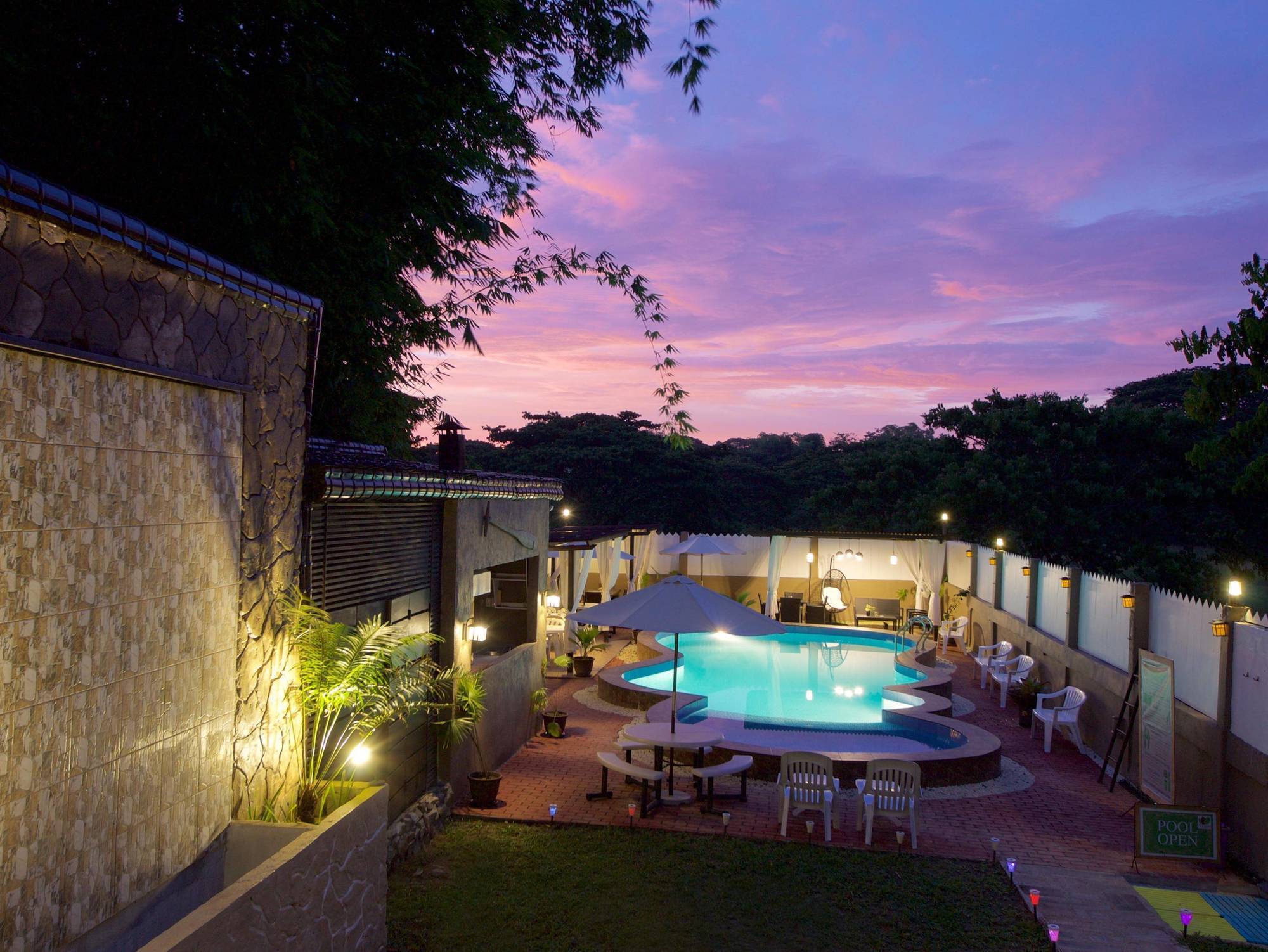 Ala Amid Bed And Breakfast Puerto Princesa Exteriör bild